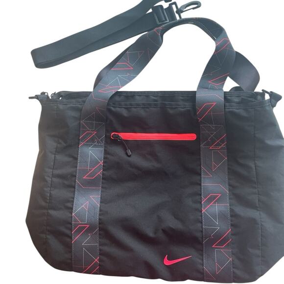 NIKE Sporty Tote – Black/Red, Crossbody Option, EUC, Gym-Ready - Picture 5 of 10